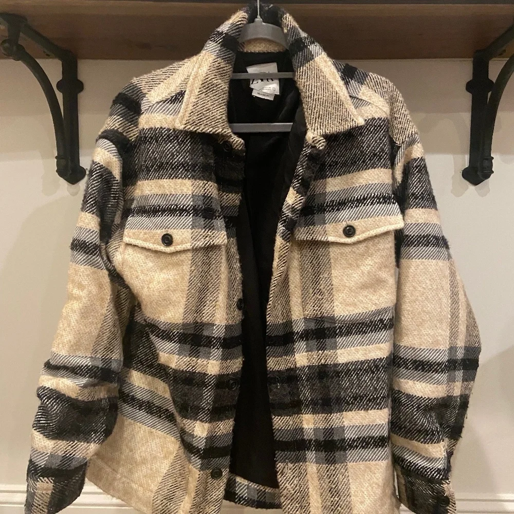 Plaid Zara Jacket, size medium, relaxed fit - Picture 1 of 4